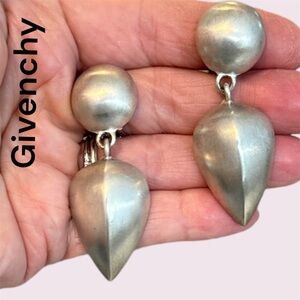 SOLD. Givenchy vintage silvertone 80’s earrings. Make an offer.